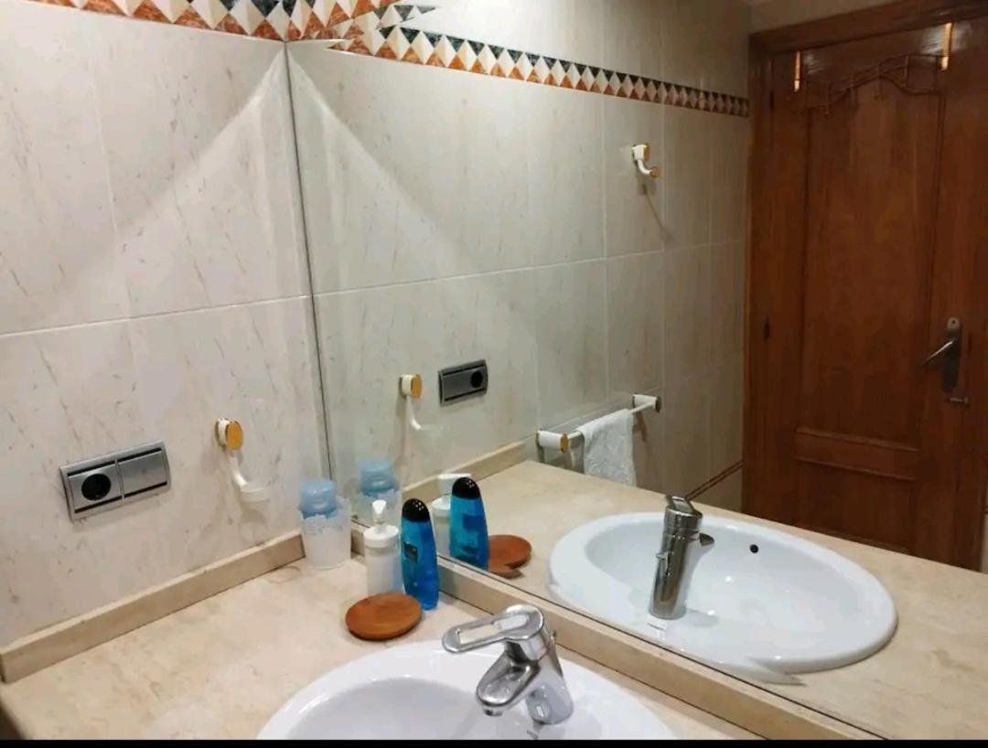 Ideal Para Familias Lägenhet Valencia Exteriör bild